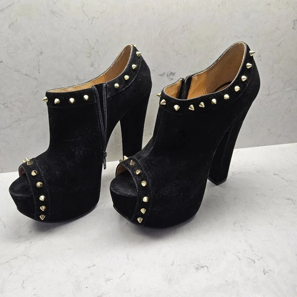 Luichiny Black Faux Suede "Mighty Miss" Platform Block Heel Stud Boots - size 9 - Picture 1 of 7